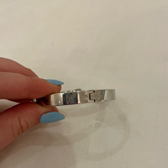 NEVER WORN Lia Sophia Silver Bracelet - Picture 3 of 9